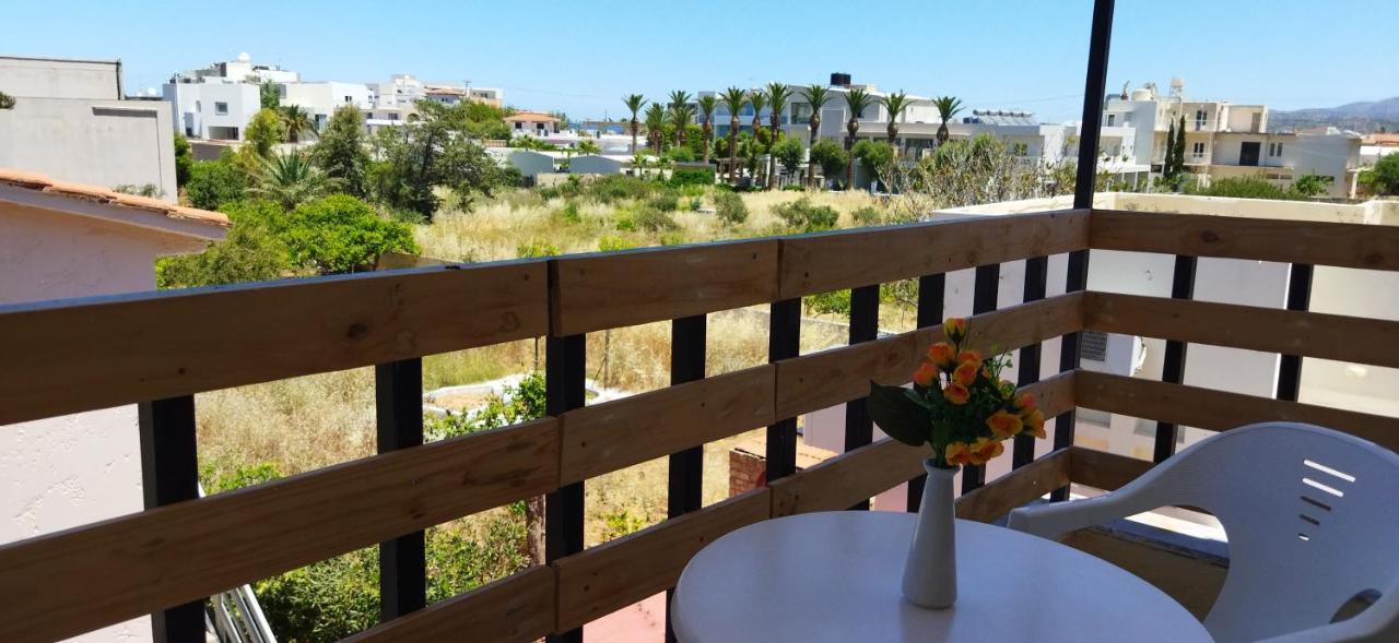 Cleo Rooms 250M From The Beach Malia  Exterior photo